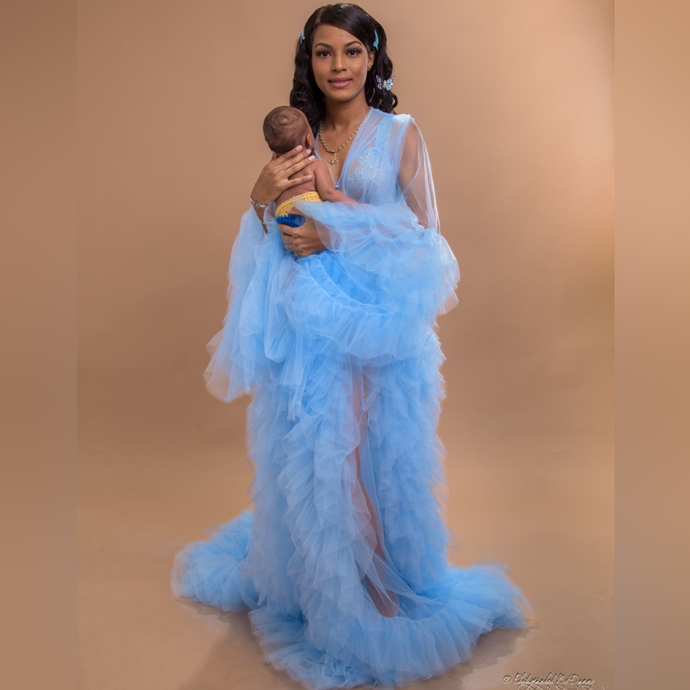 Baby blue maternity dress / robe